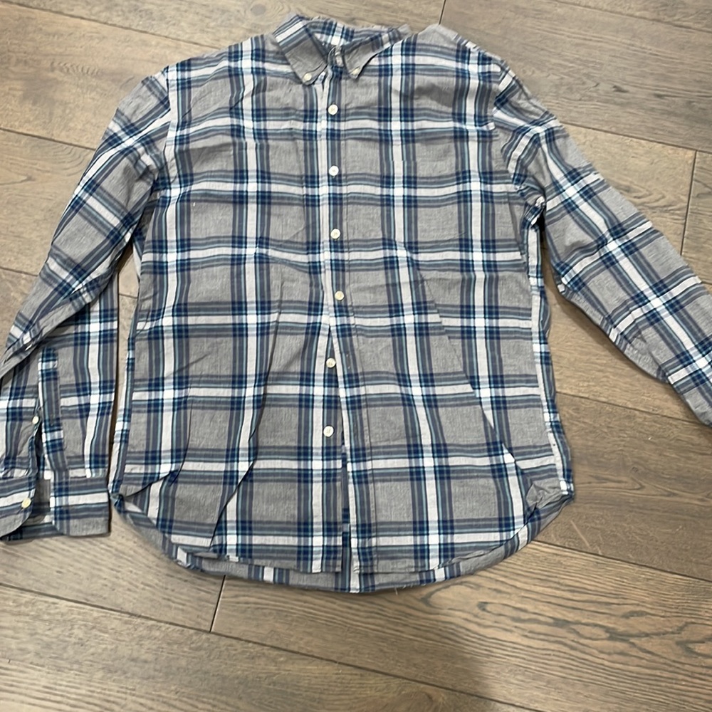 J Crew Men’s button down shirt
